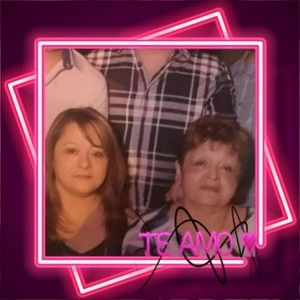 Meet your Posher, Claudia